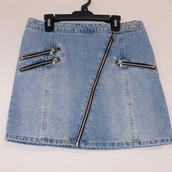 Forever 21 Zipper Mini Skirt - Picture 1 of 4